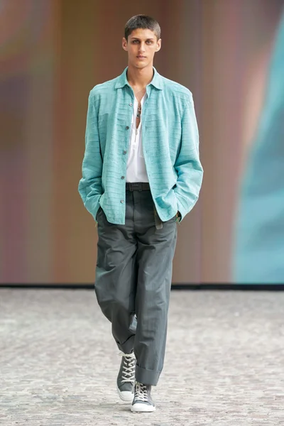 Look 6